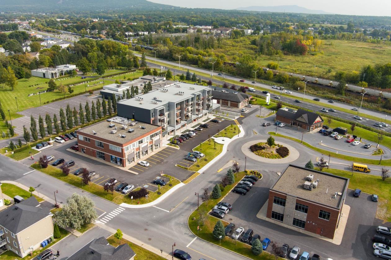 vue aérienne du carrefour Laurier et du Sir Wilfrid